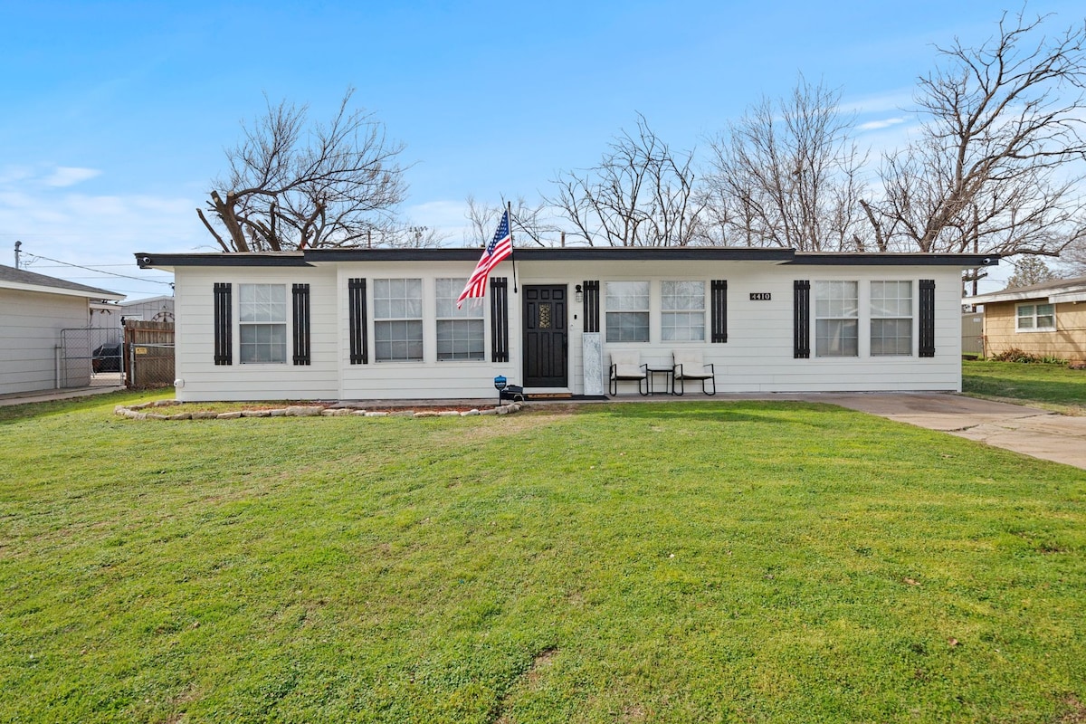 All American Cottage