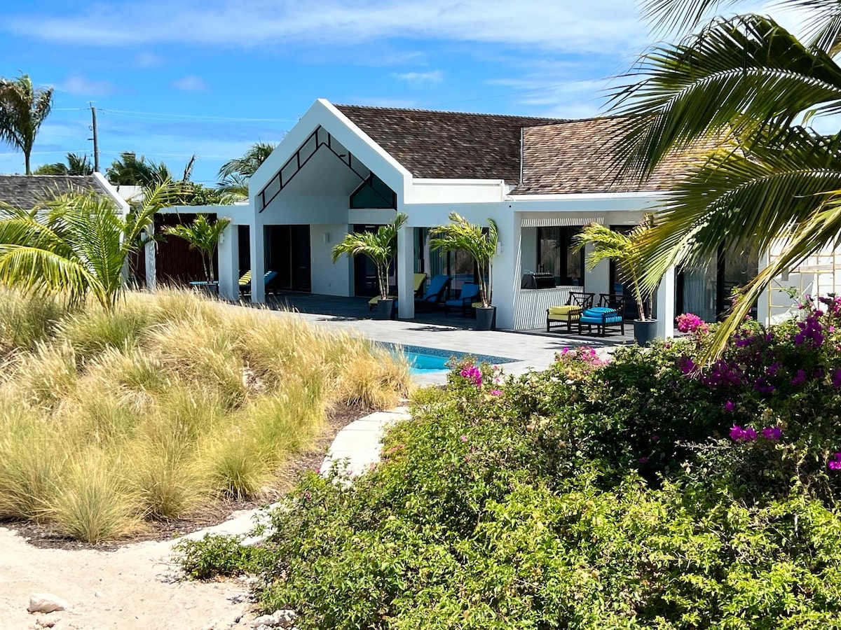 Luxury Villa - Private Beach