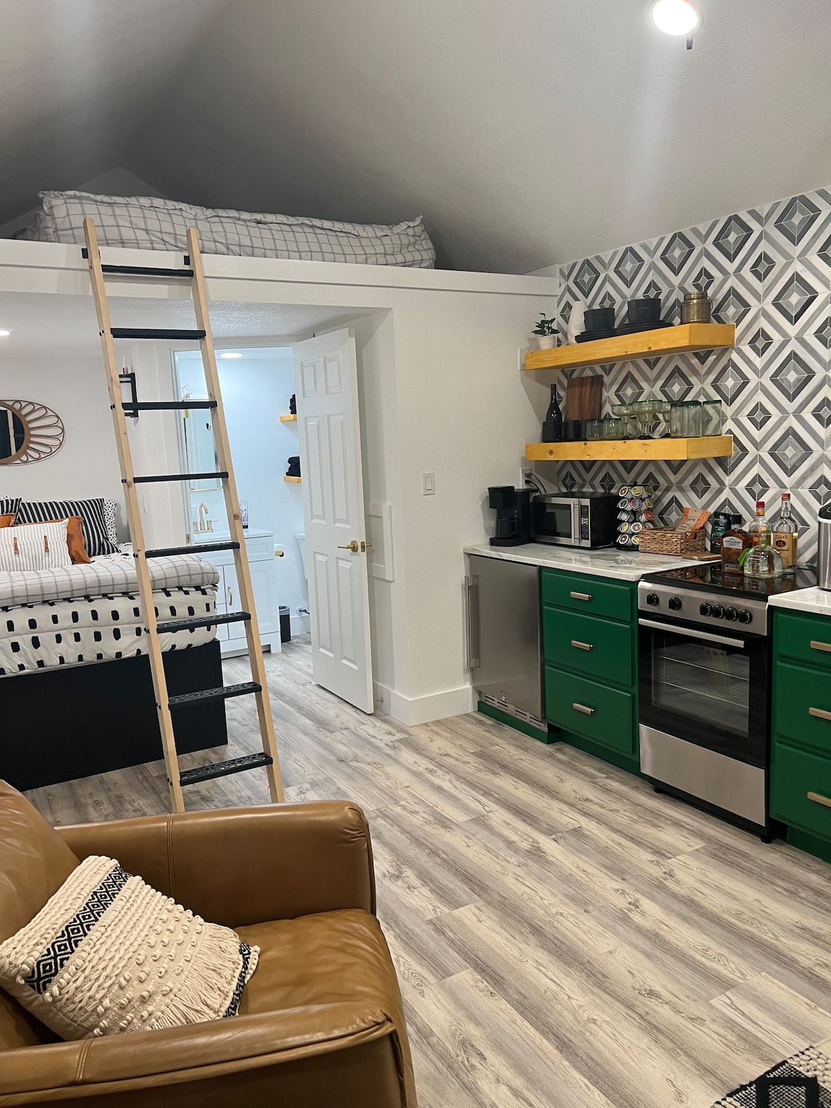 Emma’s Place - Tiny Home Near Winstar