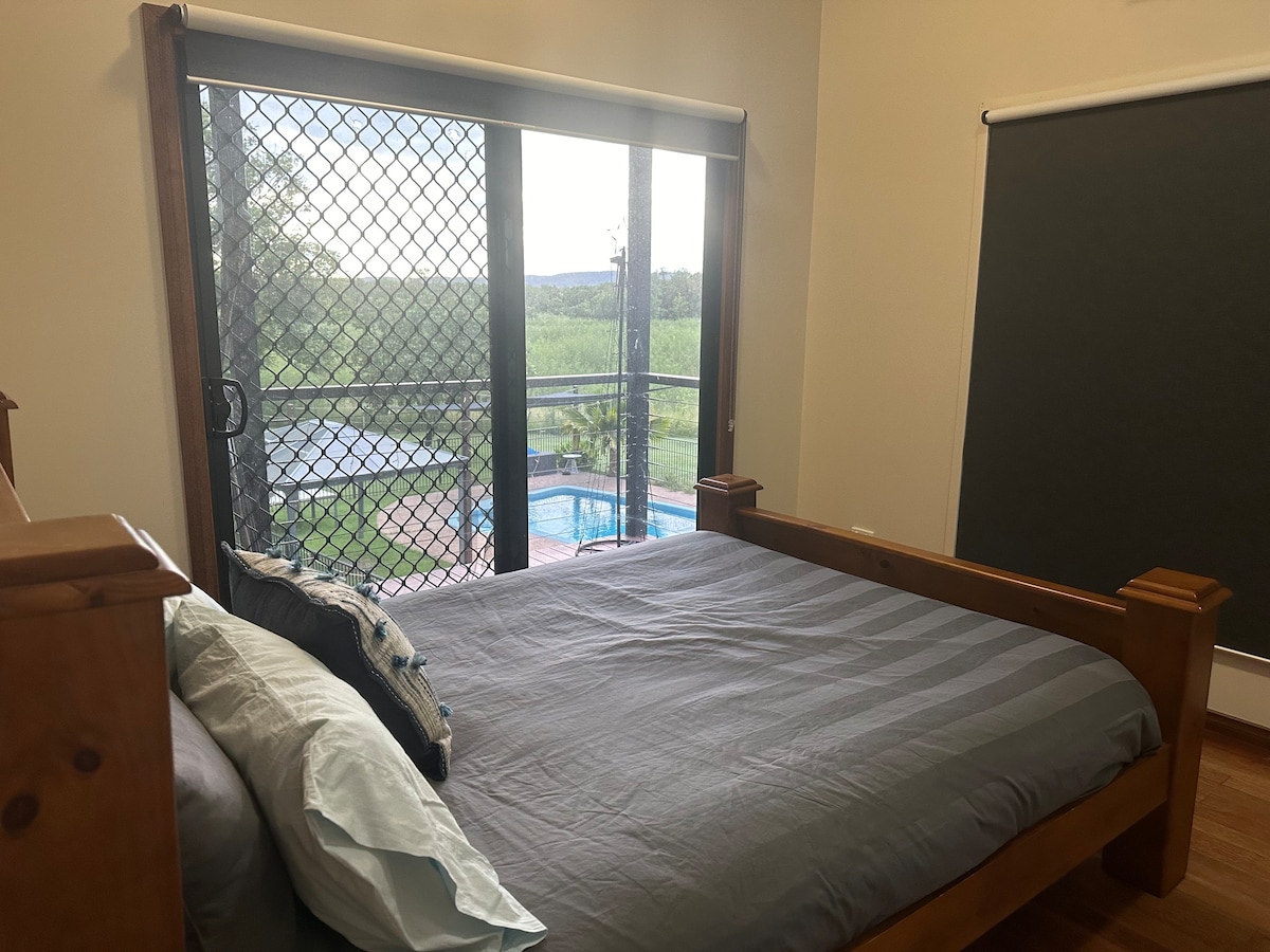 Mango Farm Retreat with 4 Bedrooms