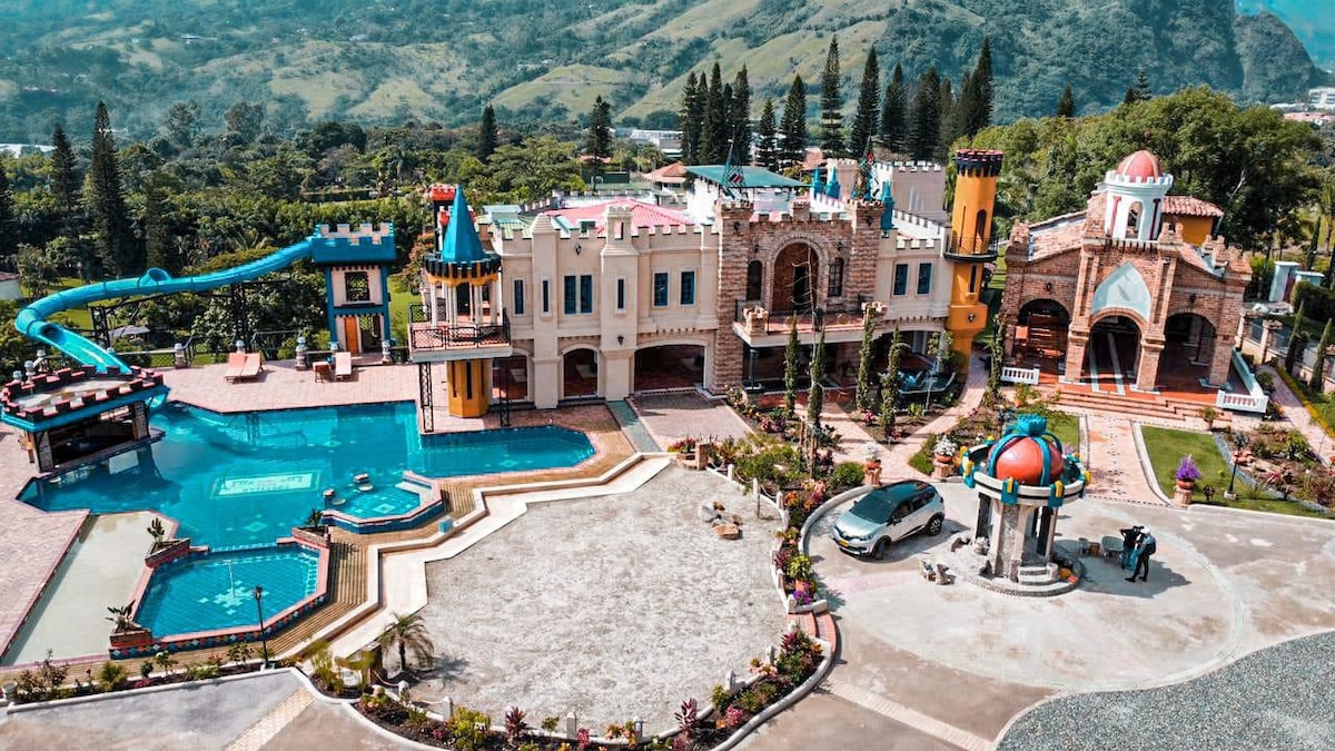 El castillo Medellín Luxury