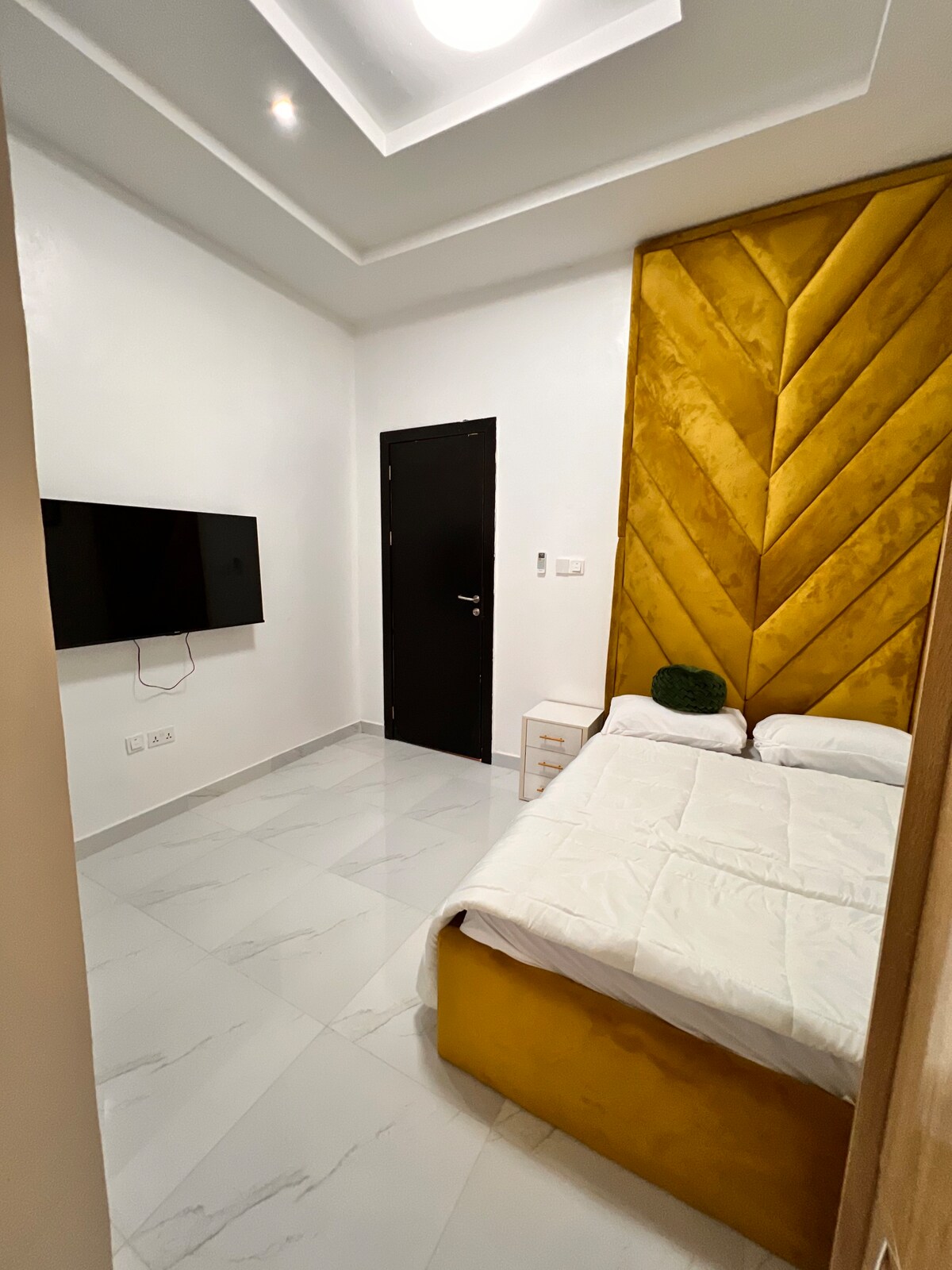 2 bedrooms luxury aprt duplex