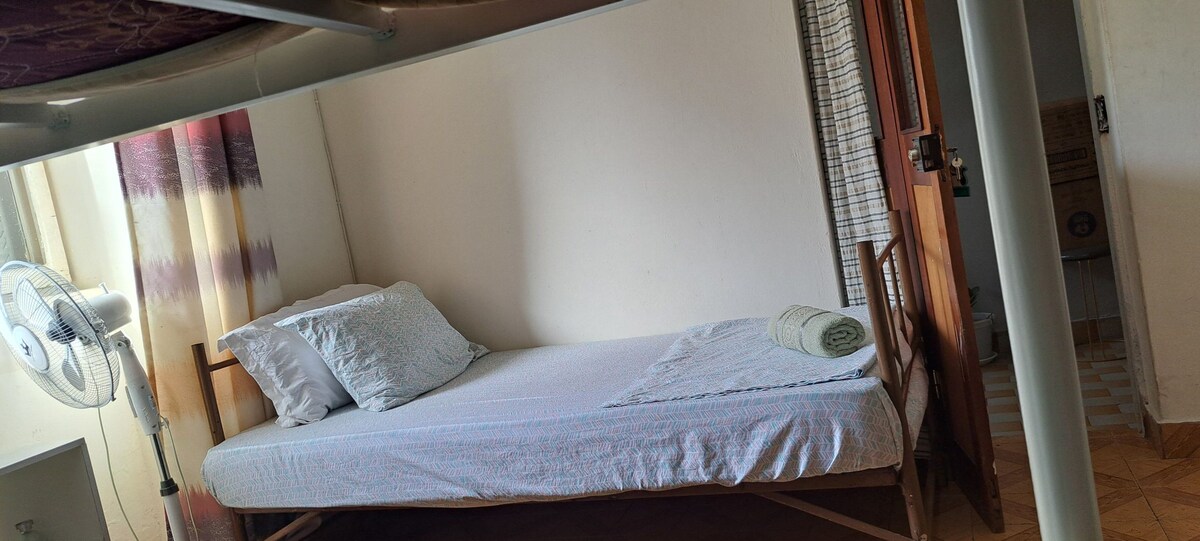 Dorm - Single bed: B&B InTheHeartOfPraia