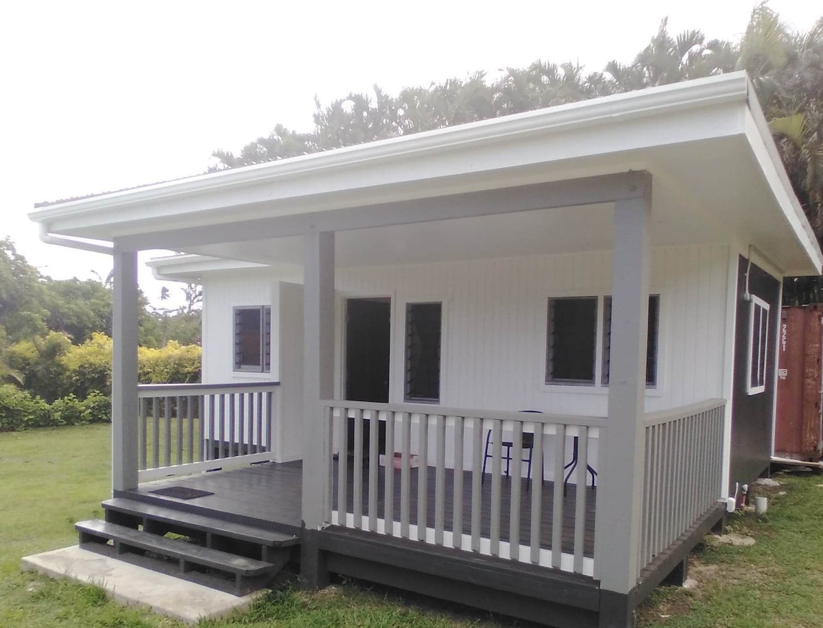 Raukura holiday homes -3-
Island hub