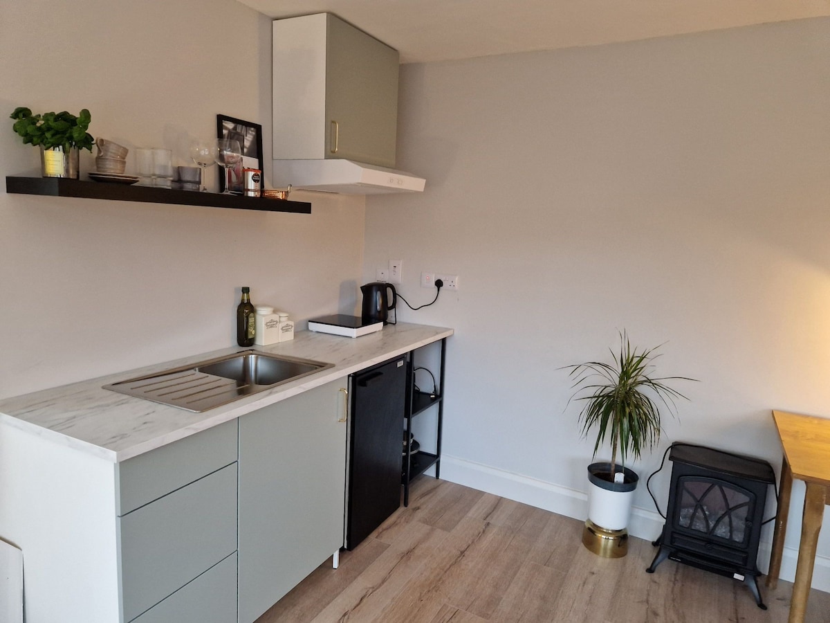 Studio apartment between Leap and Rosscarbery