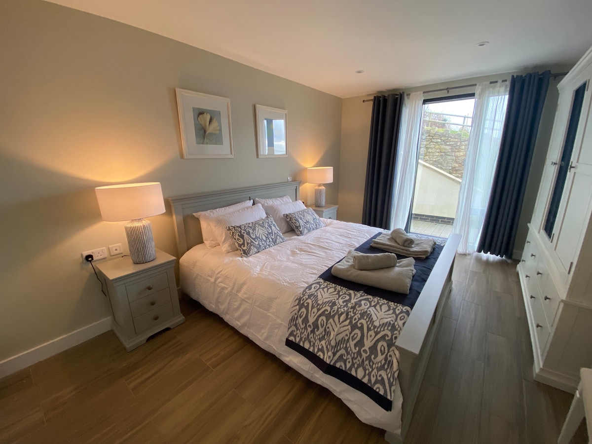High spec 2 bed apartment on heritage coast