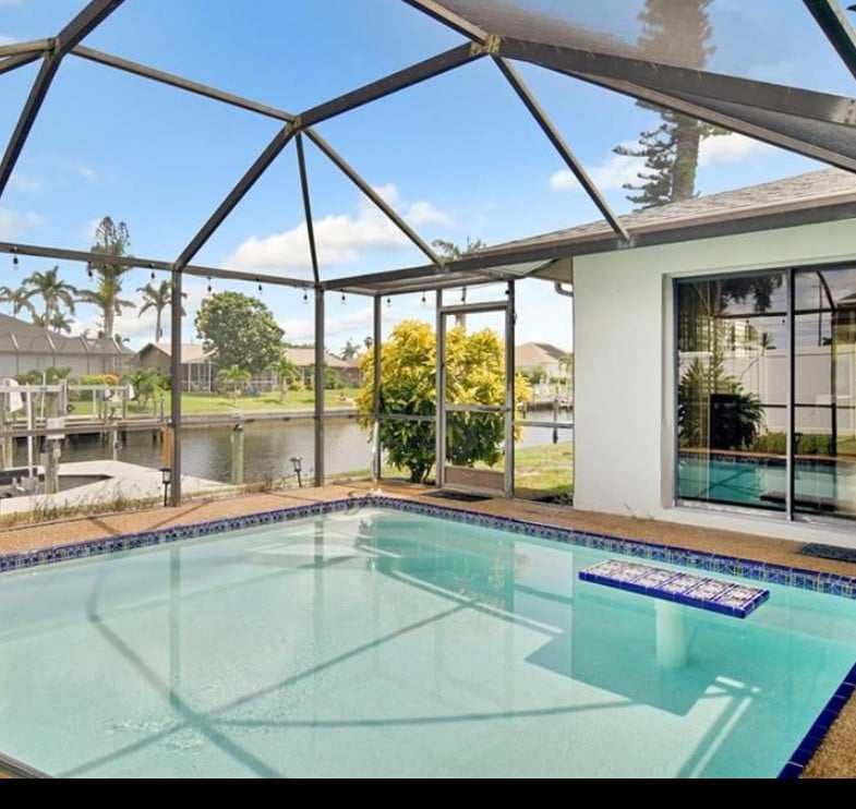 Waterfront Escape! Heated Pool and More