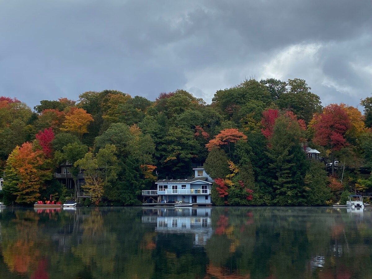 Cliff Side Lakefront Cottage