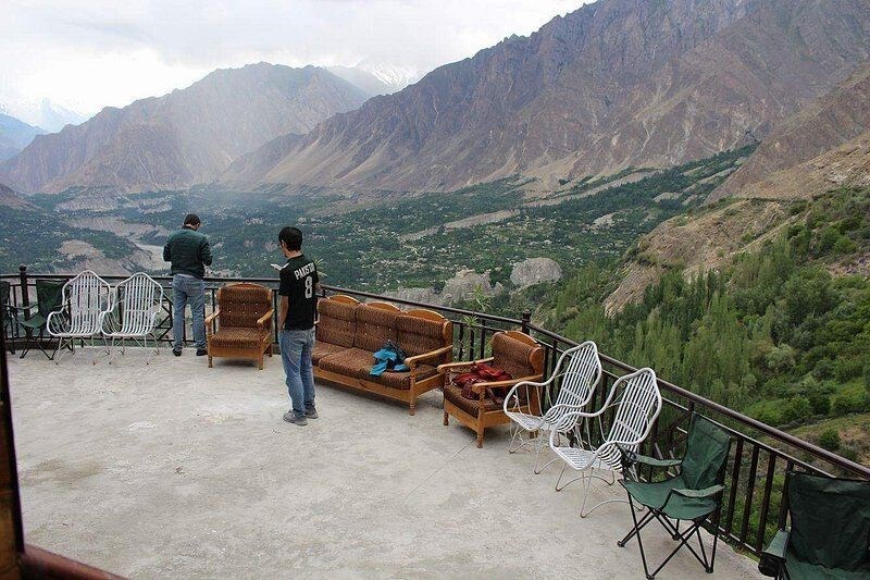 Embassy Lodge karimabad Hunza