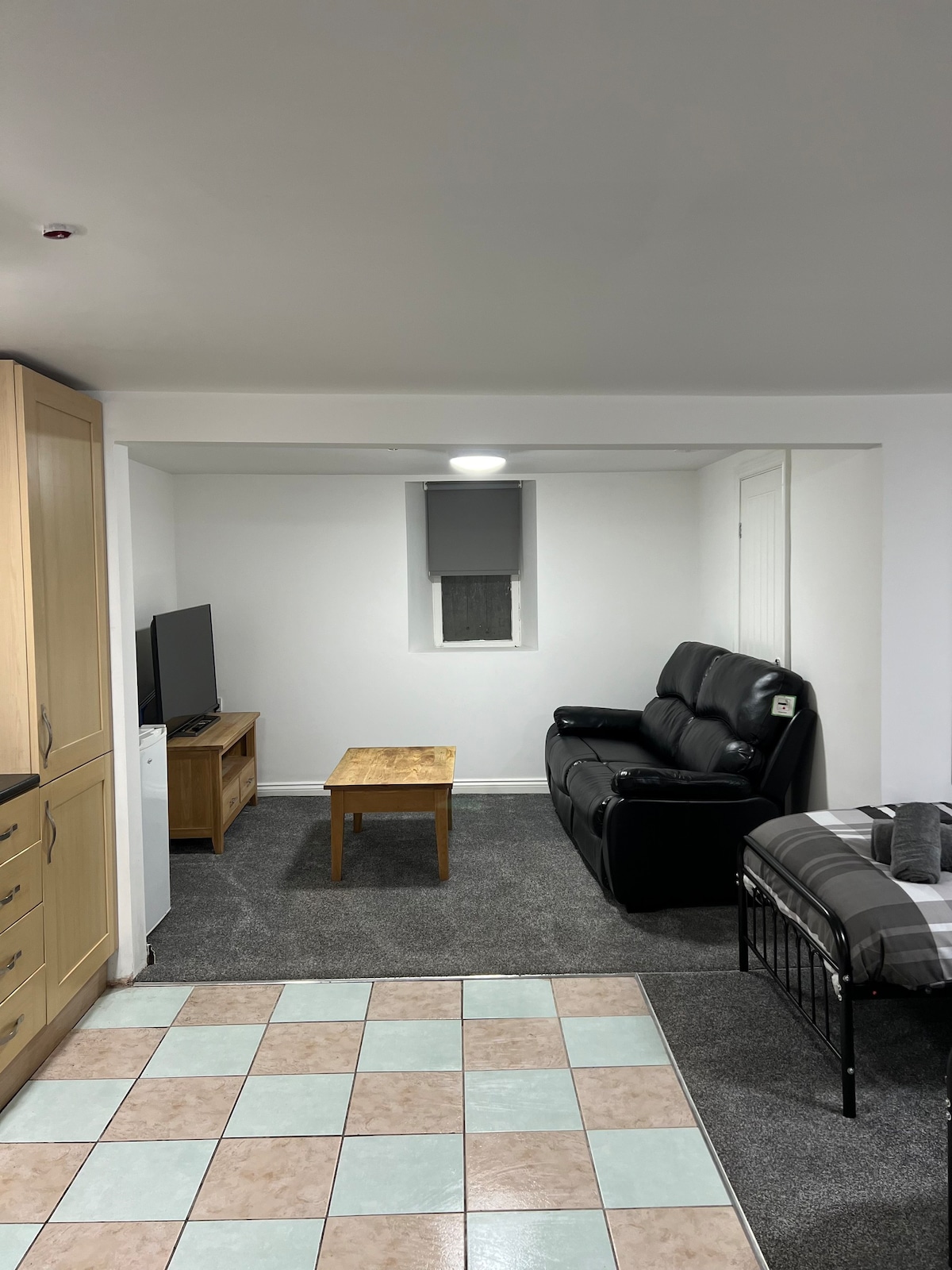 Studio Flat Twin - Town Centre