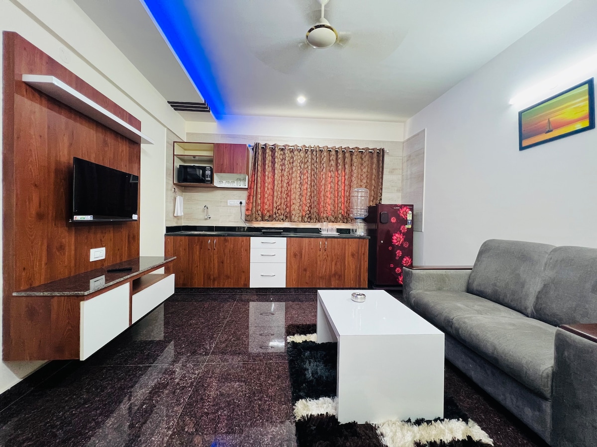 J K Elite 02,Koramangala,1BHK,AC