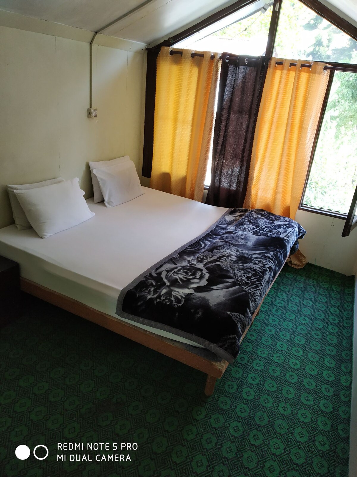 Raja Guest House Pahalgam