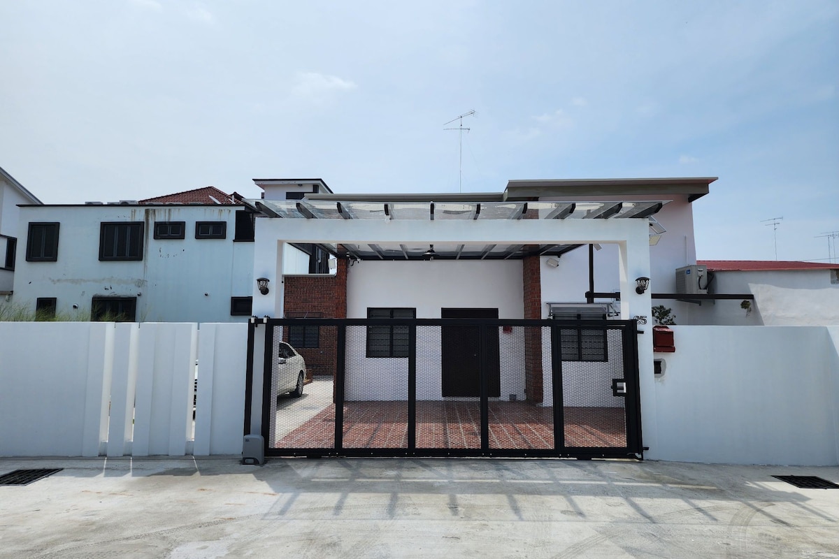 Joyce 's Homestay Muar ，半D 10-14人客栈