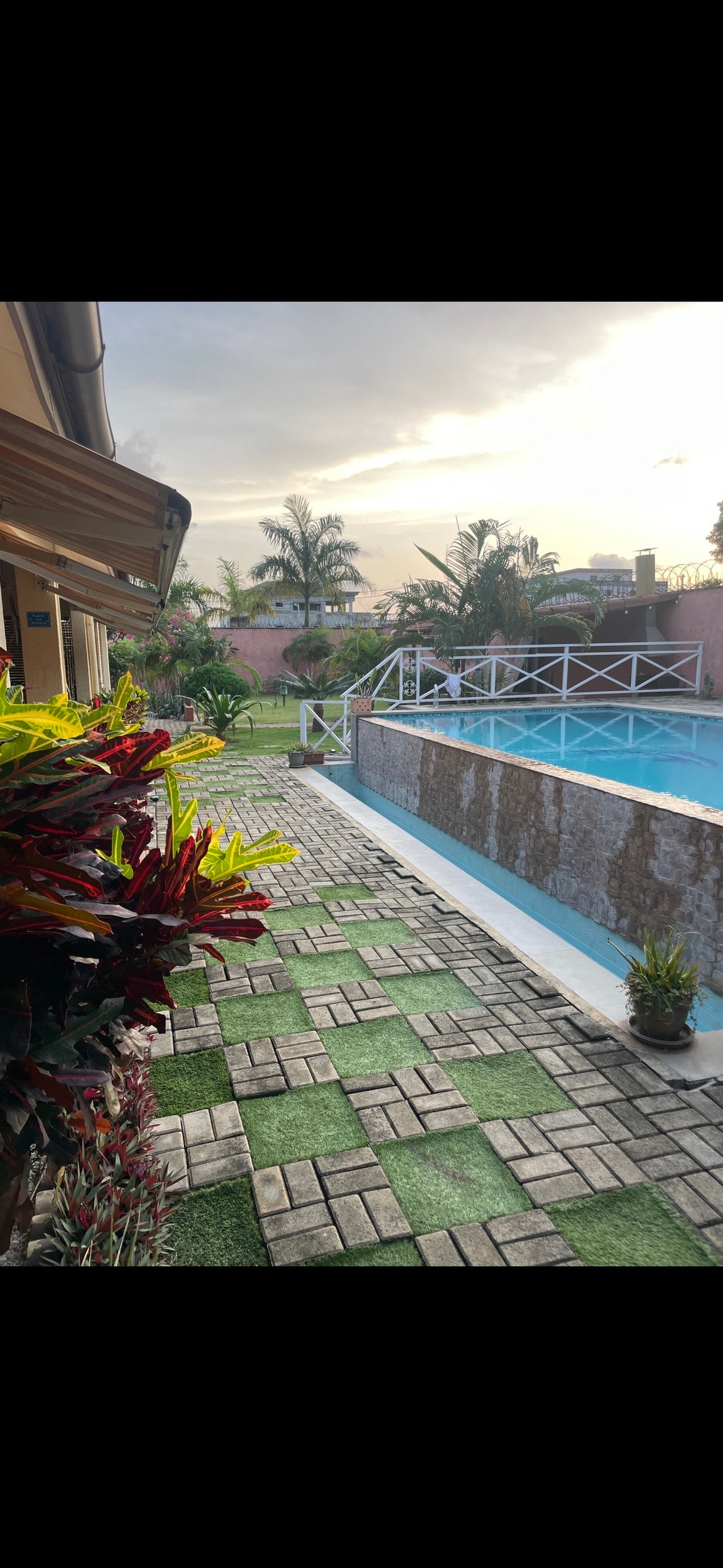 villa 3 chambres avec piscine Abidjan