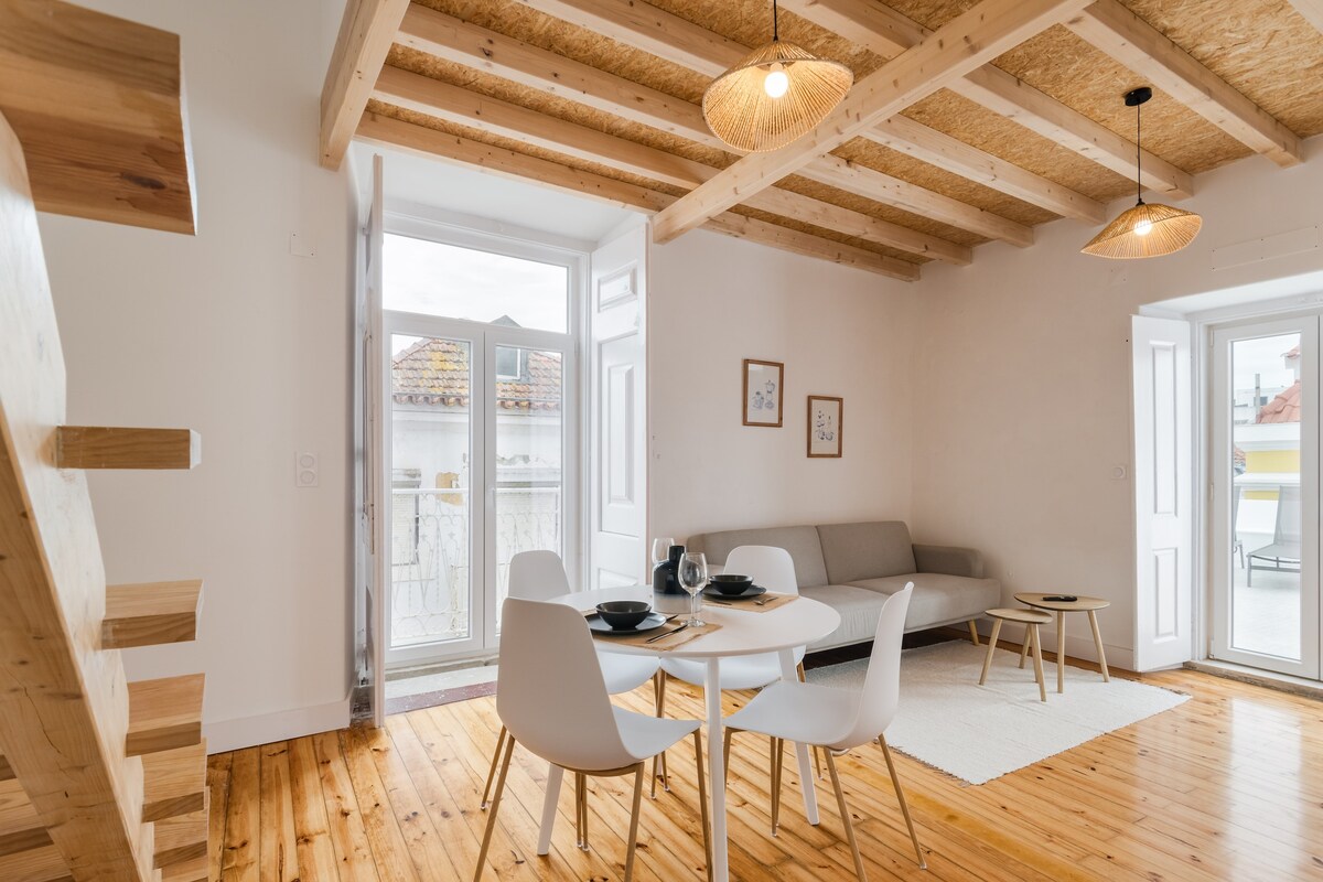 Rooftop terrace apartment in downtown Setúbal