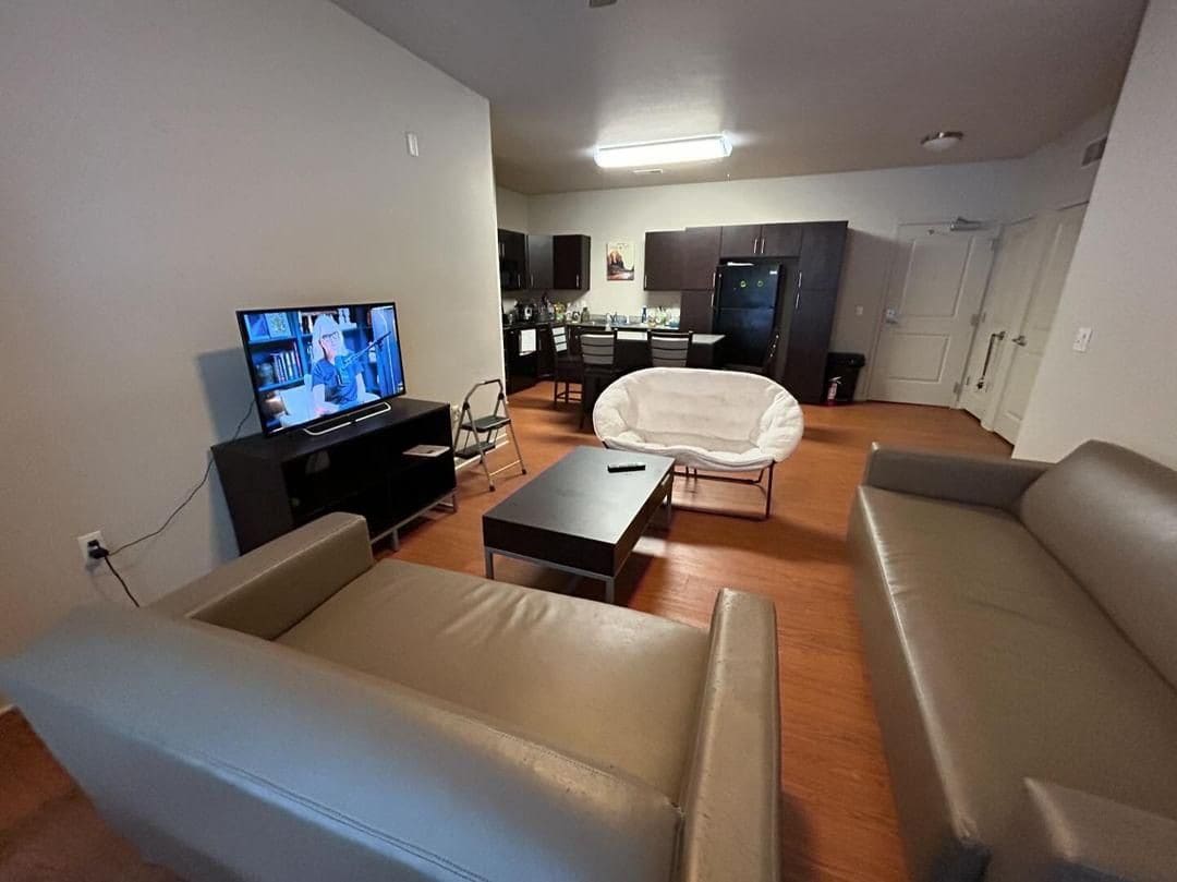 Akron Luxury Nest Downtown