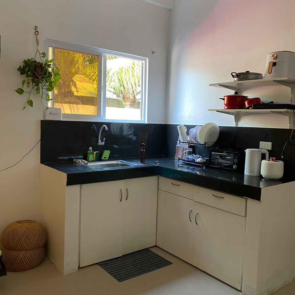 Tiny home in Lingayen 1BR w/Garage