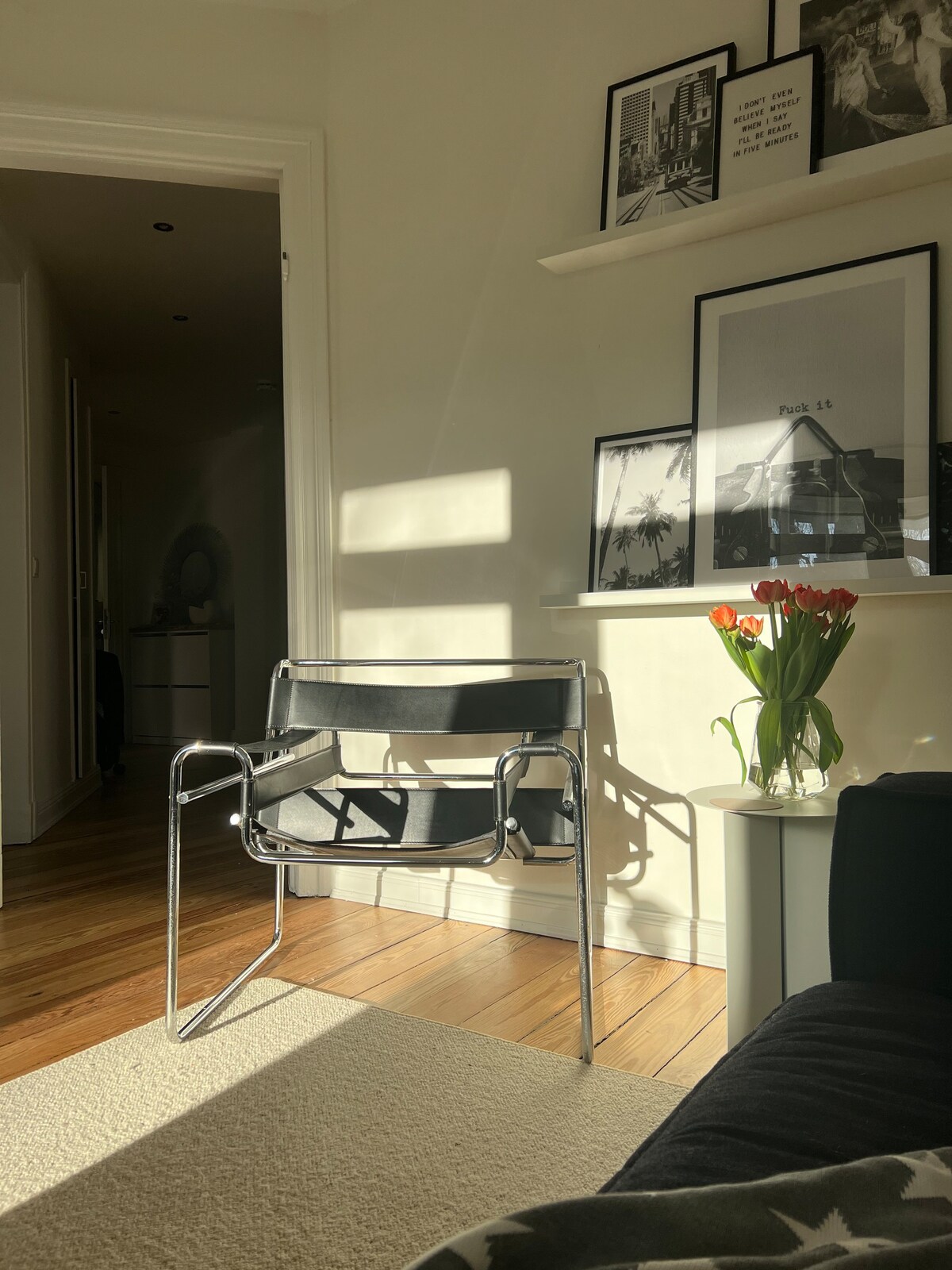 Sunny & modern city apartment