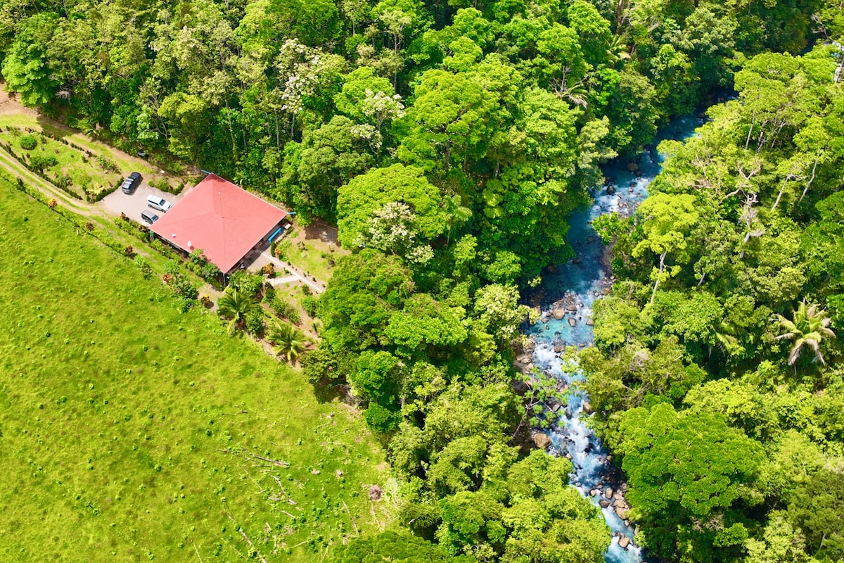 Private Rio Celeste Access + Fire Pit