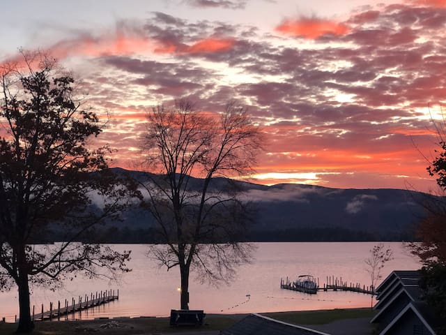 乔治湖(Lake George)的民宿