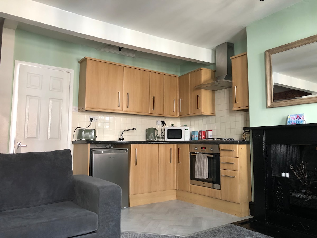 One Bed Apartment -Town Centre Peascod St Windsor