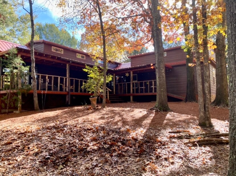 Beautiful Cabin-close to Canton 1st Monday