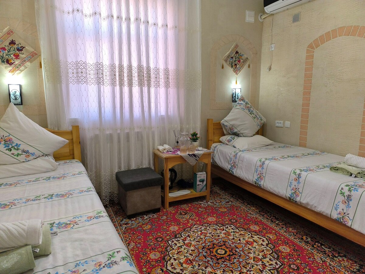 Khiva Rajab Ota的双床房