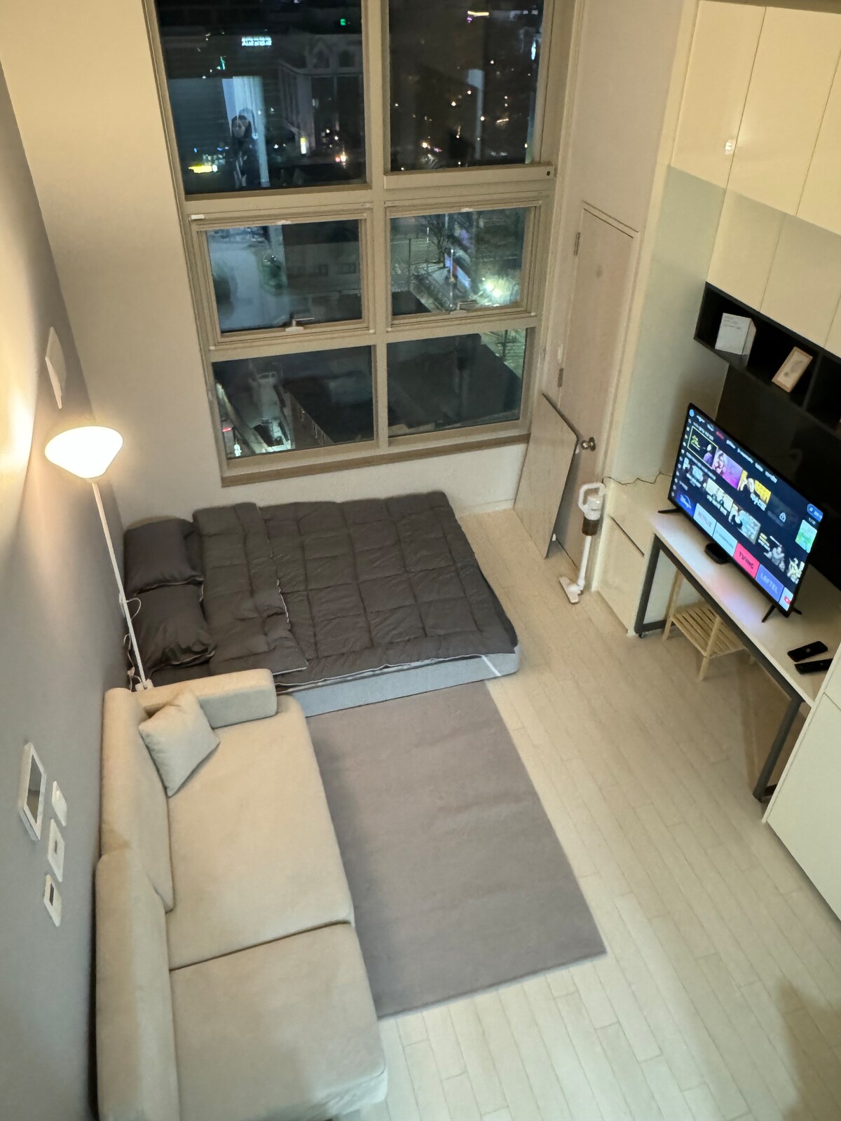 舒适的公寓* Gyodong复式全新Netflix Dongseong-ro Jungang-ro Daegu站Banwoldang