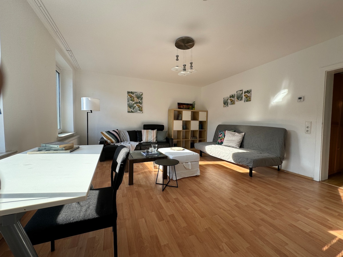 4 Zimmer - Lichtdurchflutete 82m2-Wohnung