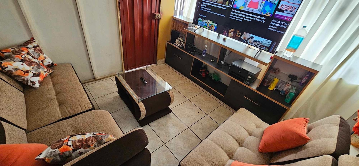 habitación privada, con 2 baños, ducha terma TV65"