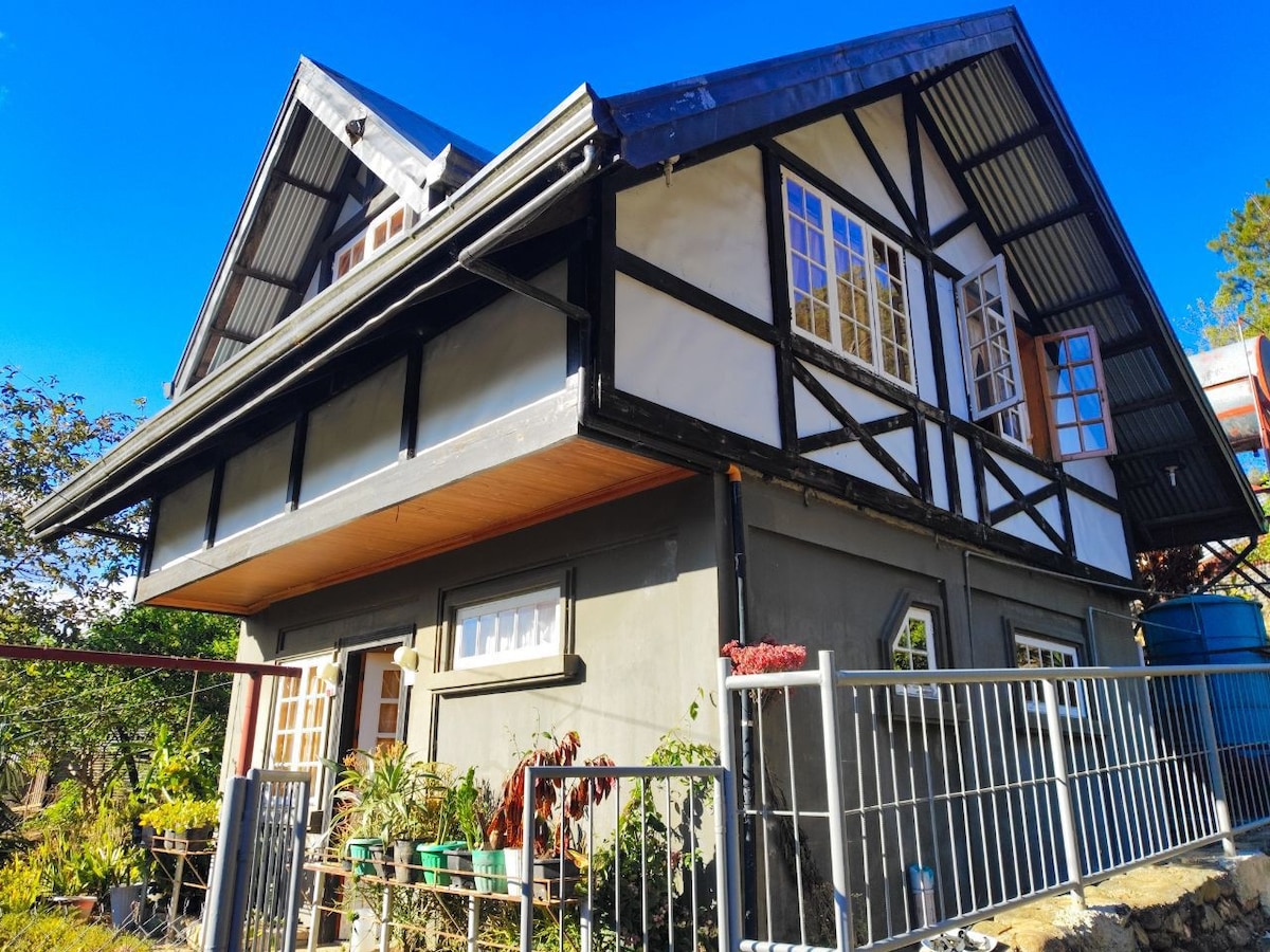 Sagada Tudor House ǀ With STARLiNK Wi-Fi