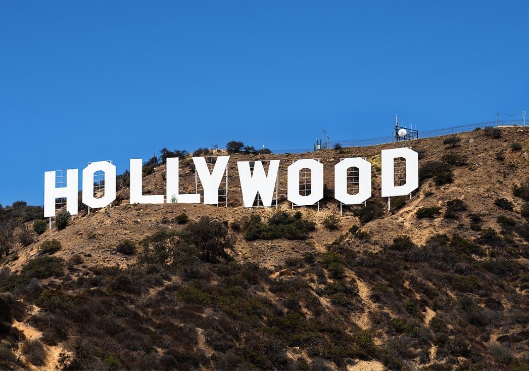 Stylish Hollywood Blvd. Apartment