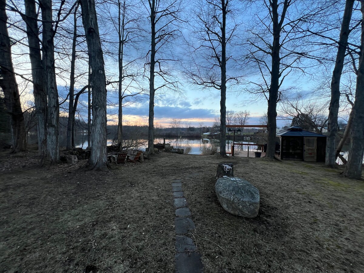 塞内卡河（ Seneca River ）上的温馨房源