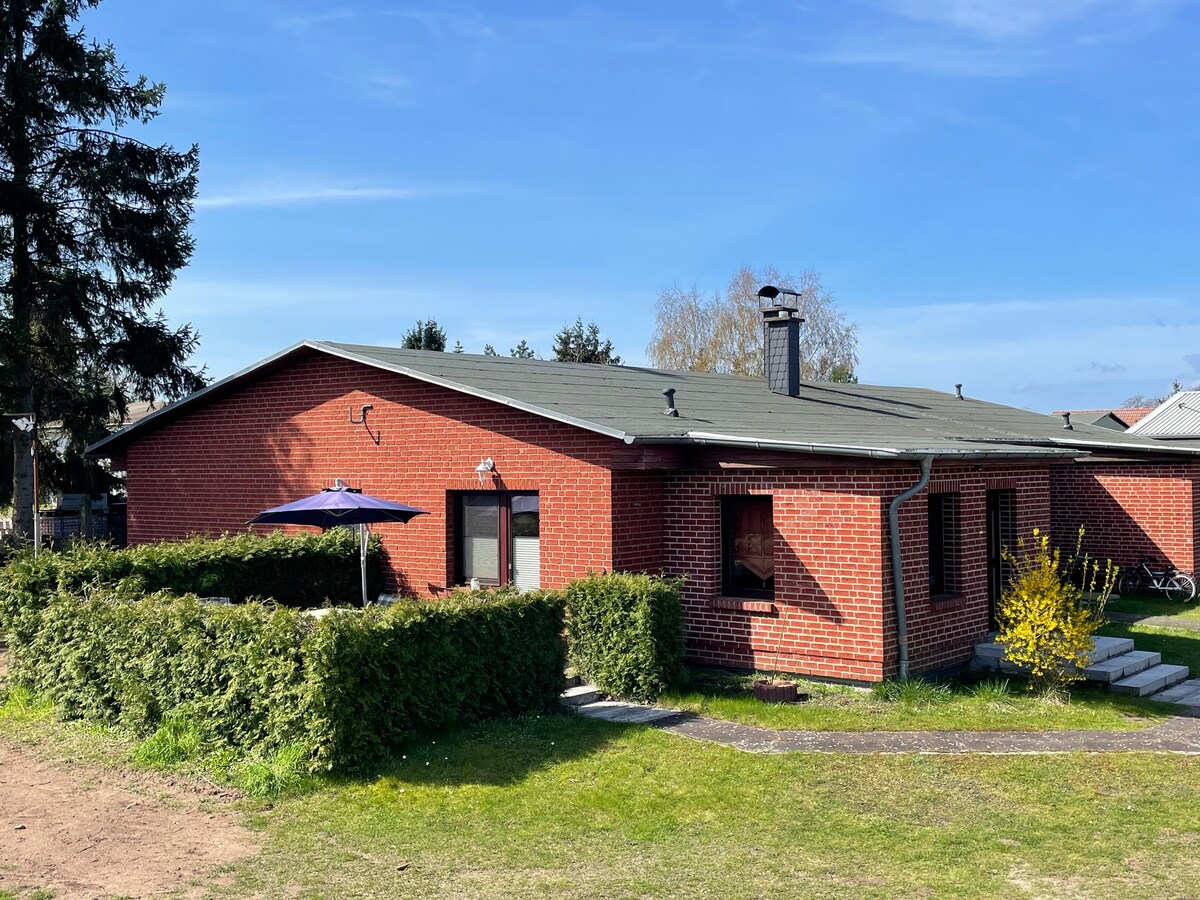 Haus mit Terrasse in Neppermin