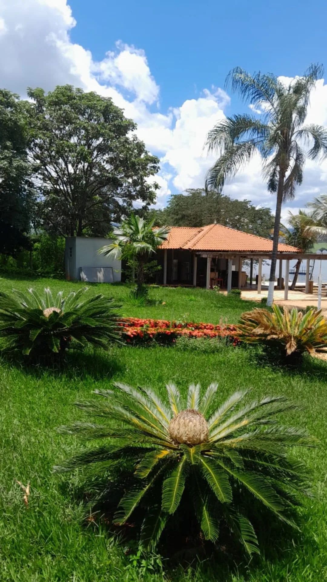 Casa em sítio em frente represa