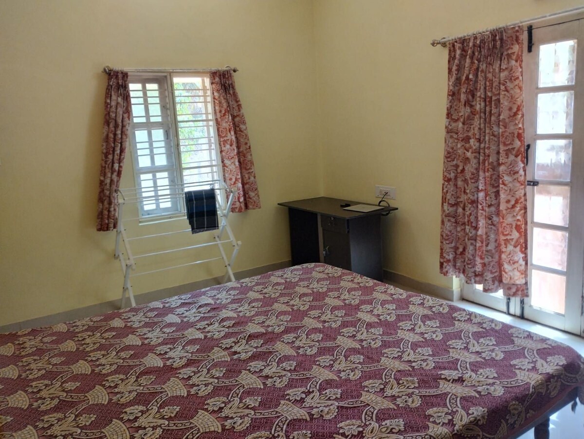 Home stay in Quite n Peace place Bangalore