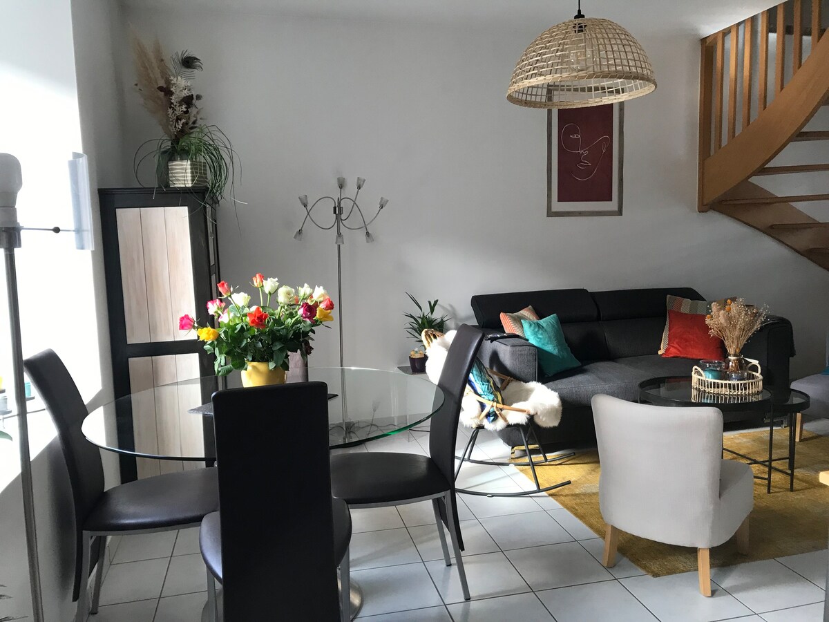 Petite maison cosy en plein cœur du village