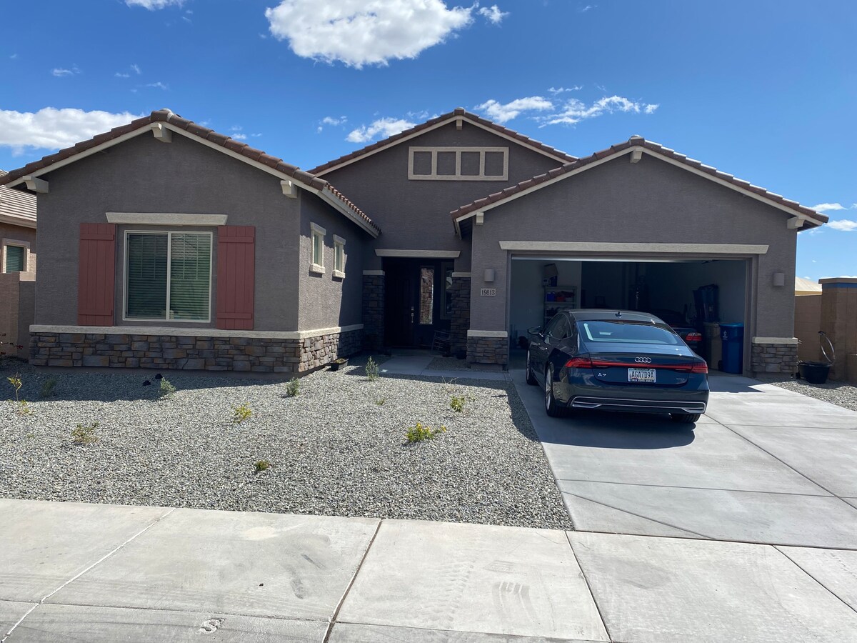 Fully furnished adorable casita