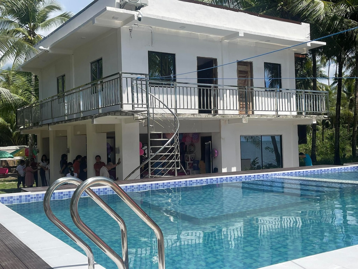 Beachfront White House w/ Pool