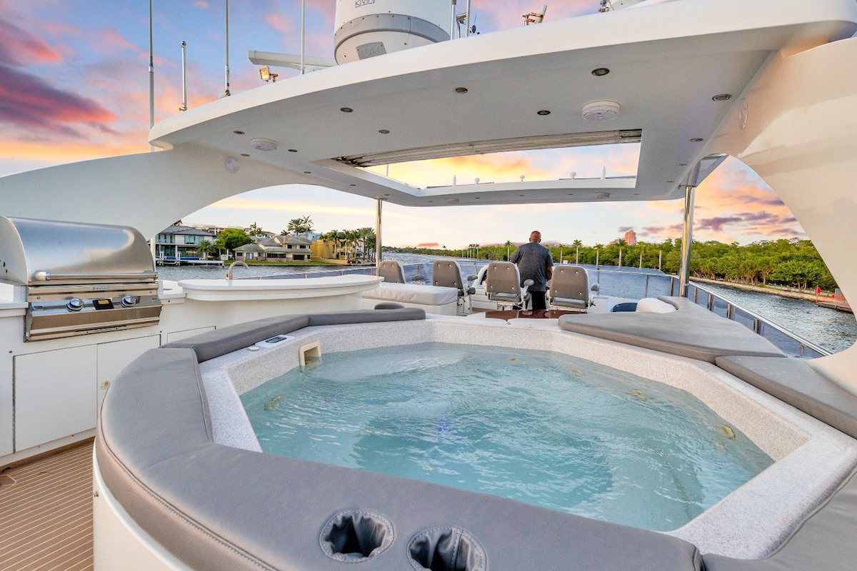Dream Yacht & Sunset Charter