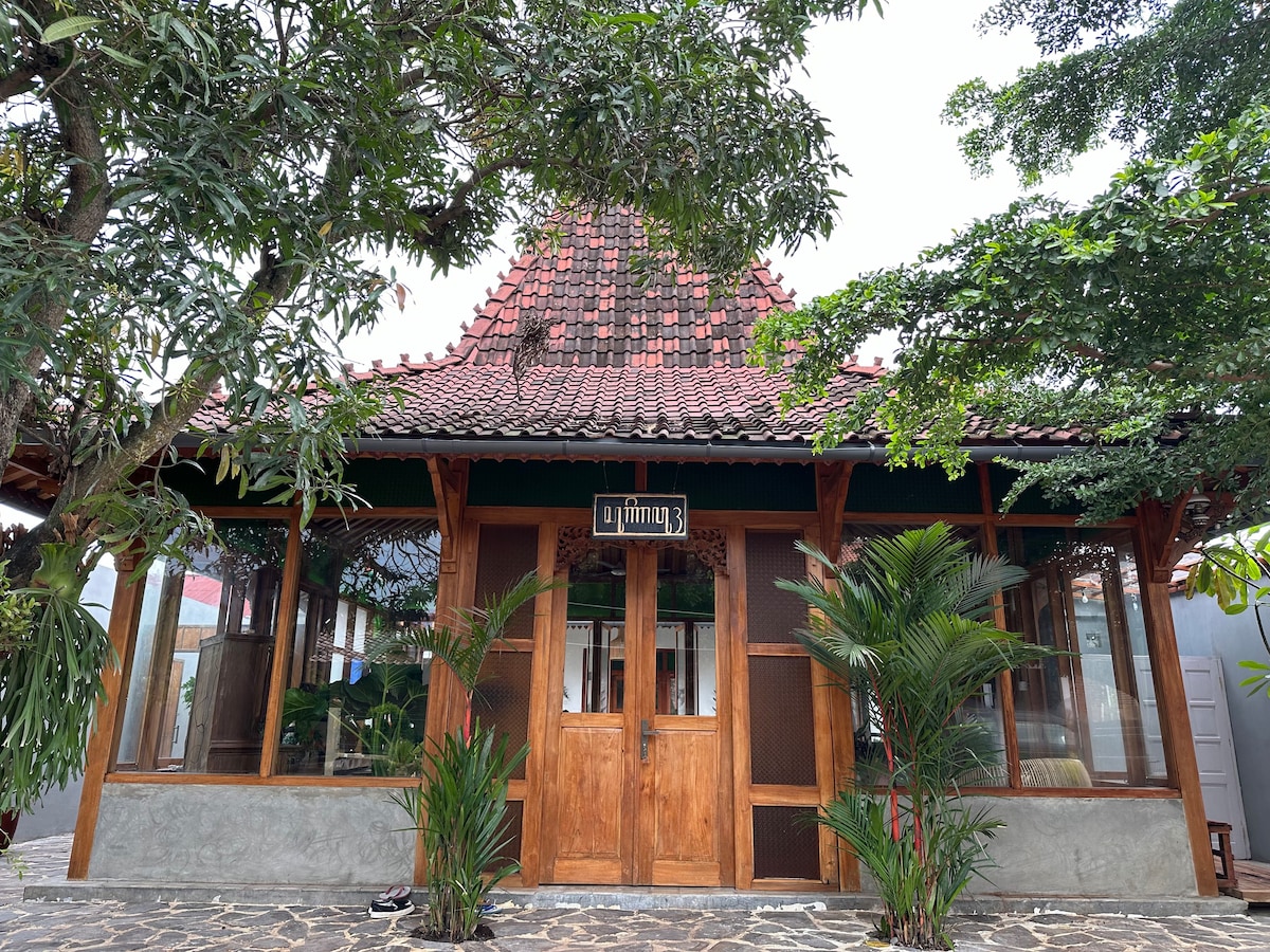 Omah Jago luxury homestay with private pool