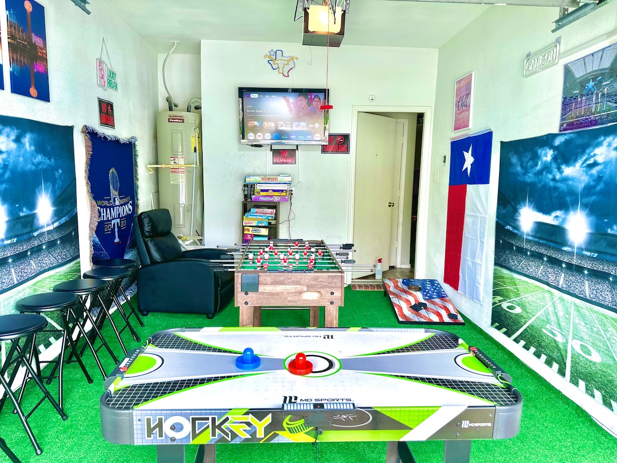 A Blissful Townhome with a Game Room Near AT&T