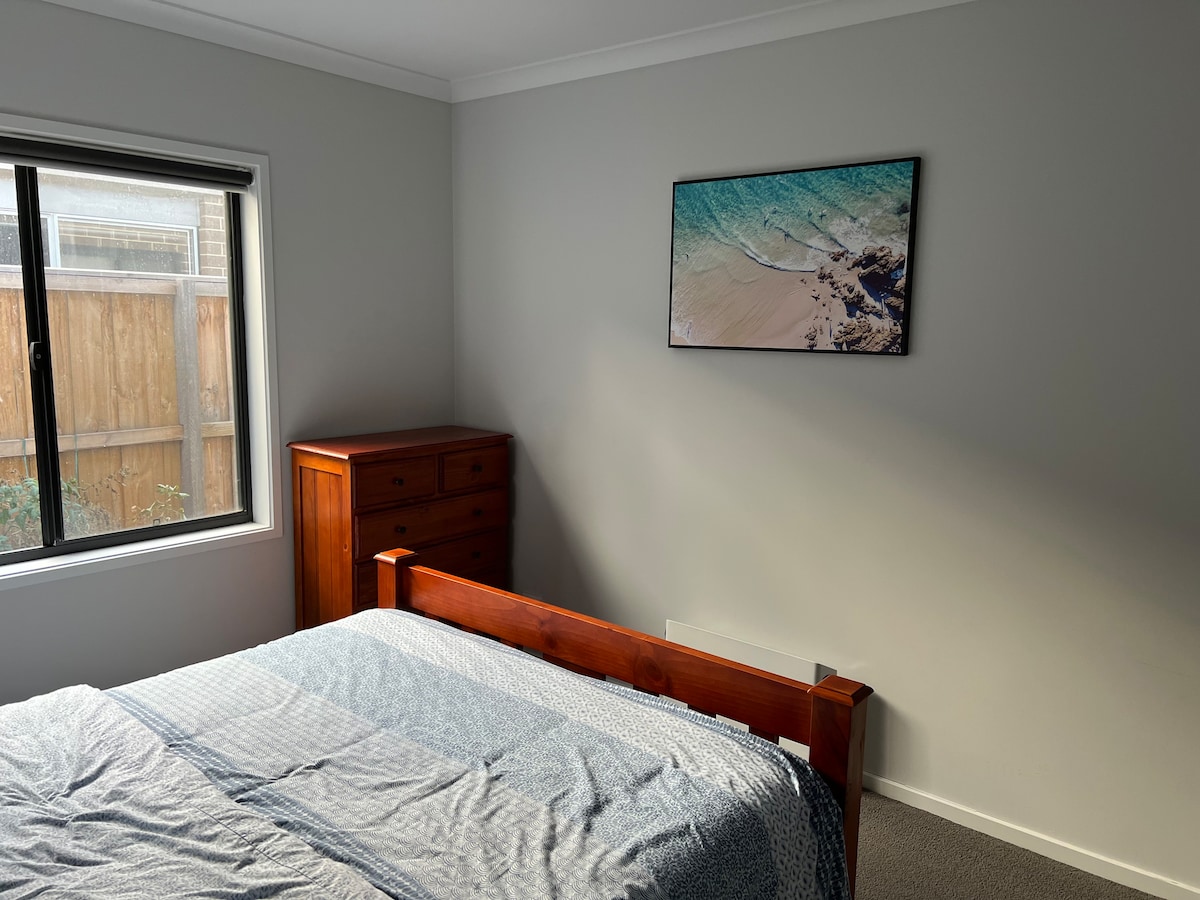 Cozy room near Melbourne airport