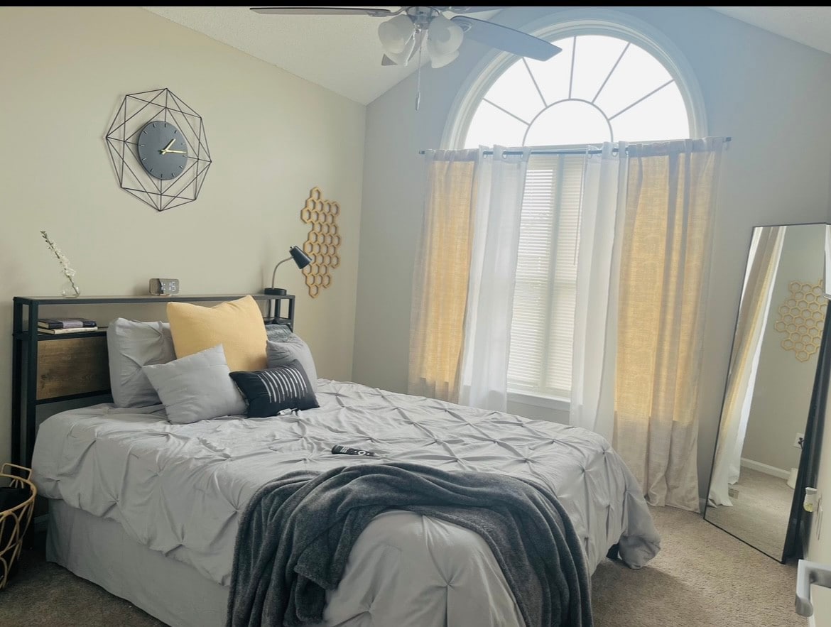 Room for Rent | Mins to 95 &70