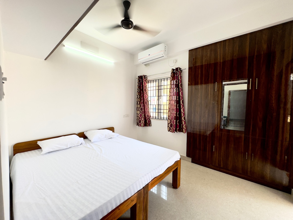 Sishya service apartment/ Omr/Thoraipakkam/chennai