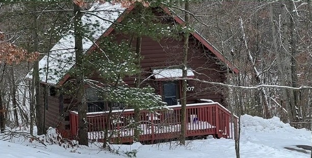 Cozy cabin nestled in the Dells
