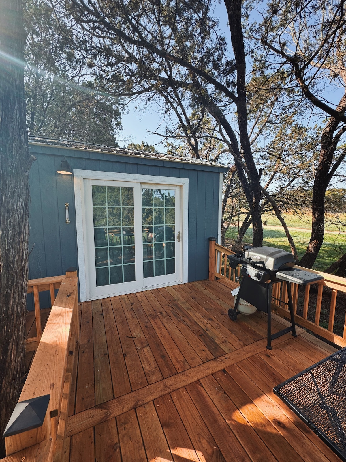 Cozy Hill Country Tiny House