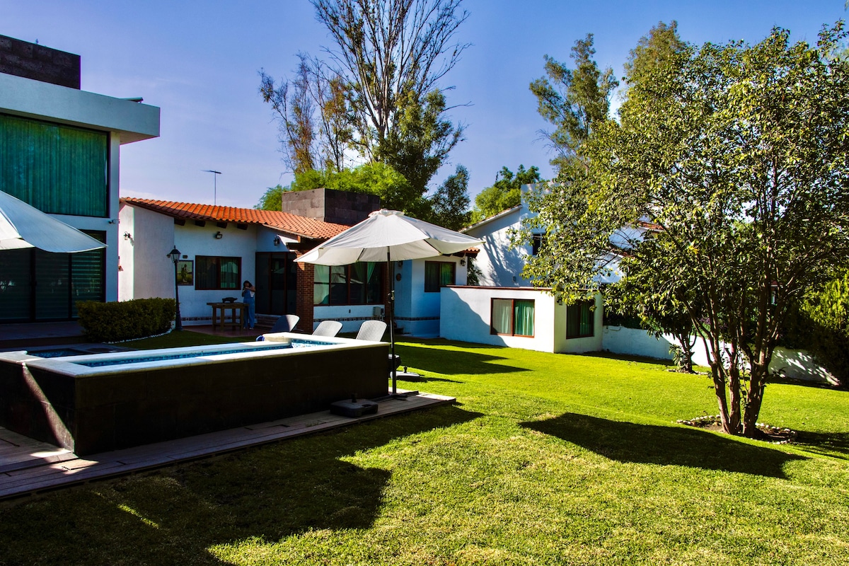 Cabaña con Alberca y Jacuzzi