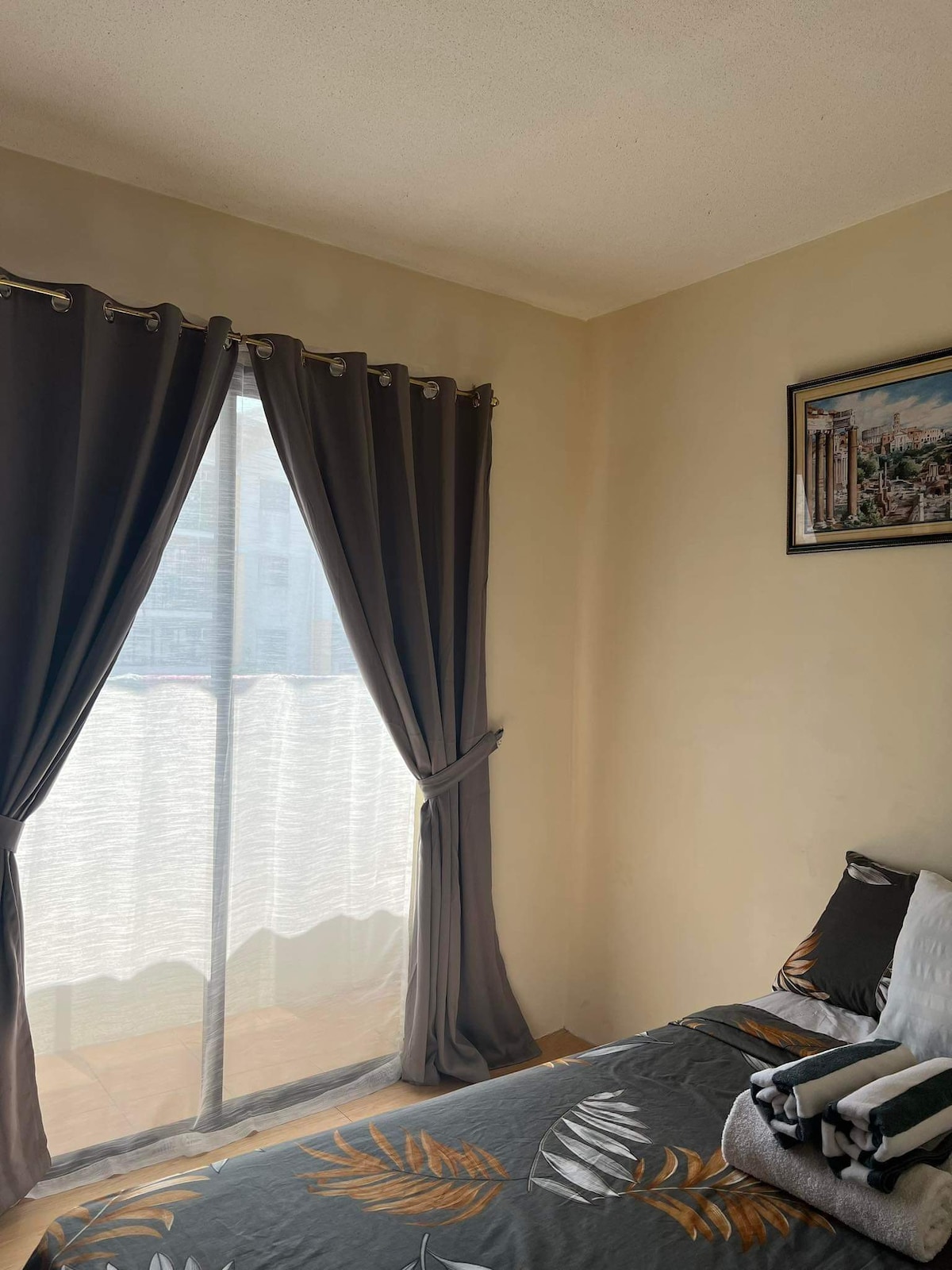 Condo in Ortigas w/Balcony,Netflix/Free Pool