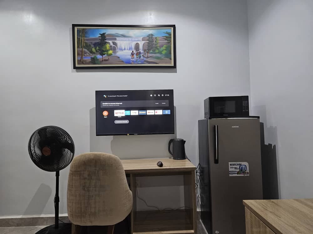 Blissful Studio Room in Airport Road Abuja